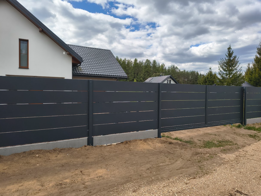 Dlaczego warto wybrać nasze nowoczesne ogrodzenie palisadowe?