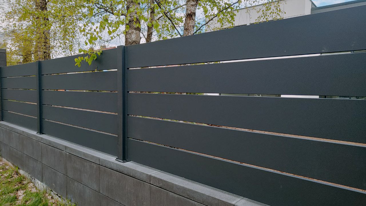 Полностью готовый забор всего за 3 простых шага